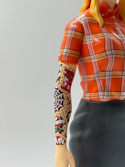 VINYL TOY Skinhead Girl