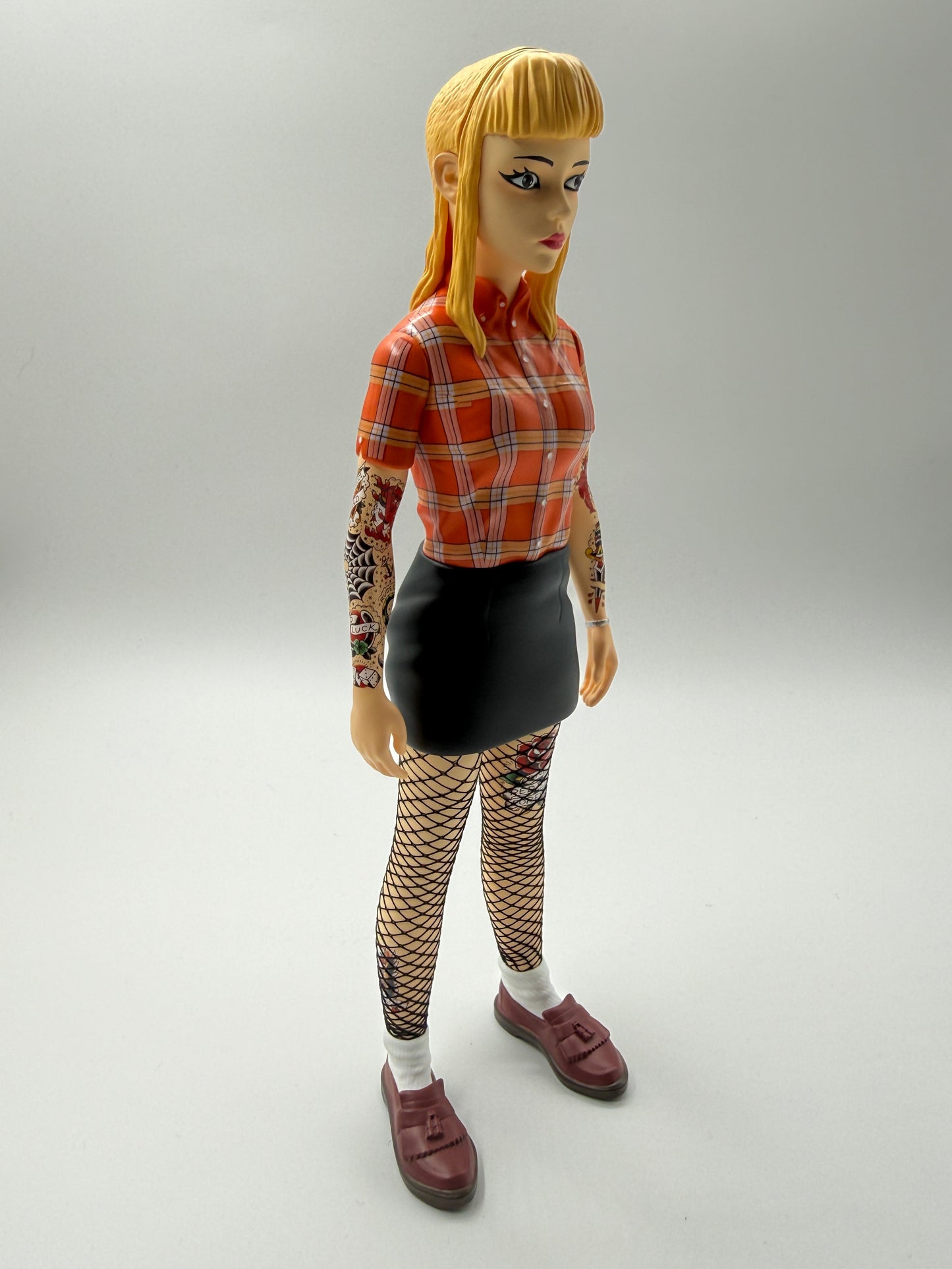 VINYL TOY Skinhead Girl